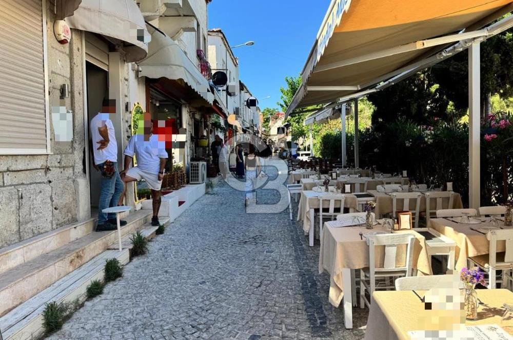 📍 ALAÇATI ÇARŞI’NIN KALBİNDE YATIRIMLIK TAŞINMAZ!