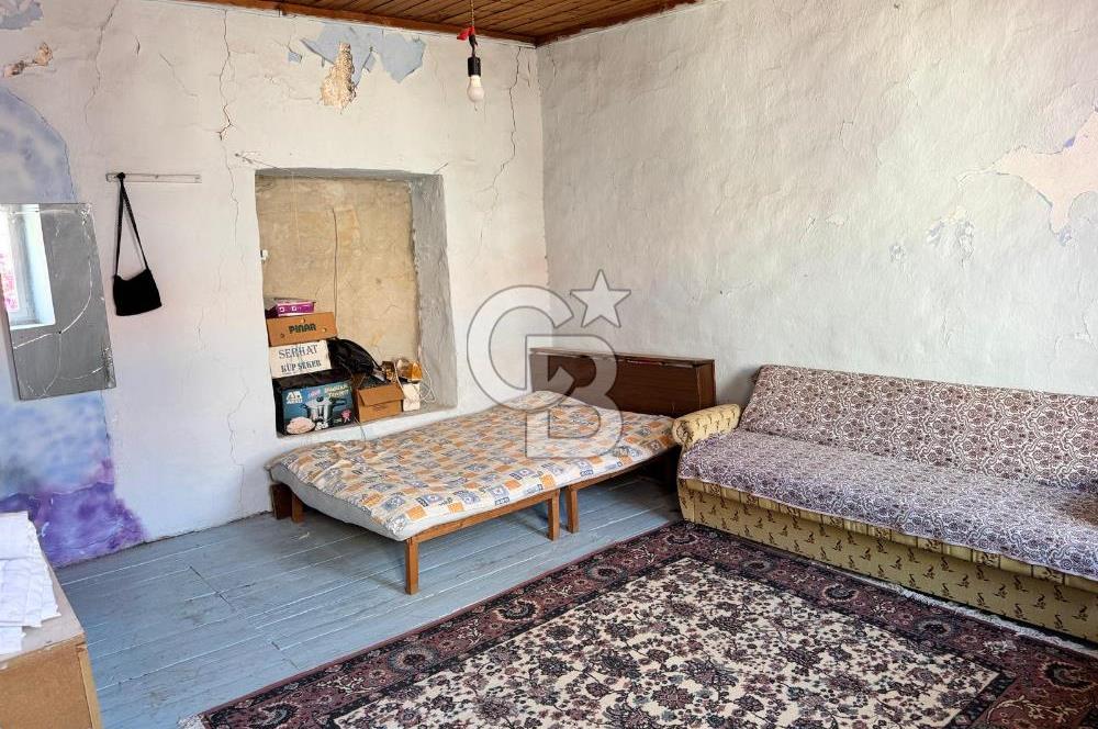 📍 ALAÇATI ÇARŞI’NIN KALBİNDE YATIRIMLIK TAŞINMAZ!