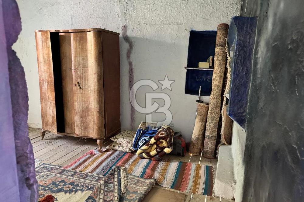 📍 ALAÇATI ÇARŞI’NIN KALBİNDE YATIRIMLIK TAŞINMAZ!