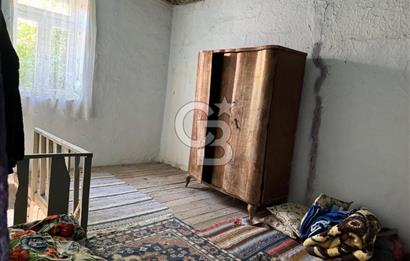 📍 ALAÇATI ÇARŞI’NIN KALBİNDE YATIRIMLIK TAŞINMAZ!