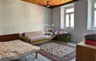 📍 ALAÇATI ÇARŞI’NIN KALBİNDE YATIRIMLIK TAŞINMAZ!