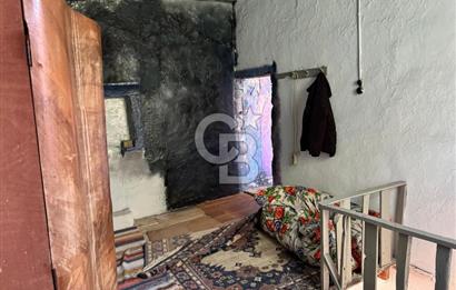 📍 ALAÇATI ÇARŞI’NIN KALBİNDE YATIRIMLIK TAŞINMAZ!