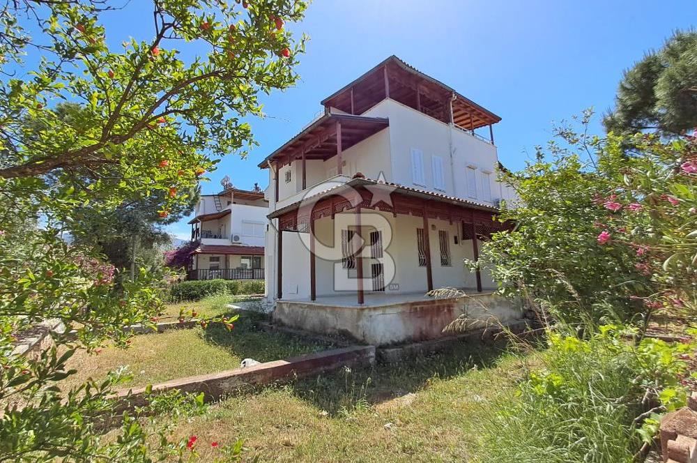 Akbük de Deniz Manzaralı Merkezi Konumda Eşyalı Kiralık Villa