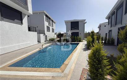 Didim Aykar sitesi yanında Havuzlu sitede 3+1 Dublex Villa