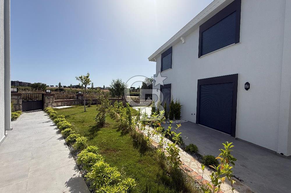 Didim Aykar sitesi yanında Havuzlu sitede 3+1 Dublex Villa
