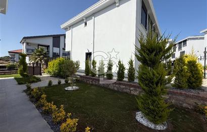 Didim Aykar sitesi yanında Havuzlu sitede 3+1 Dublex Villa