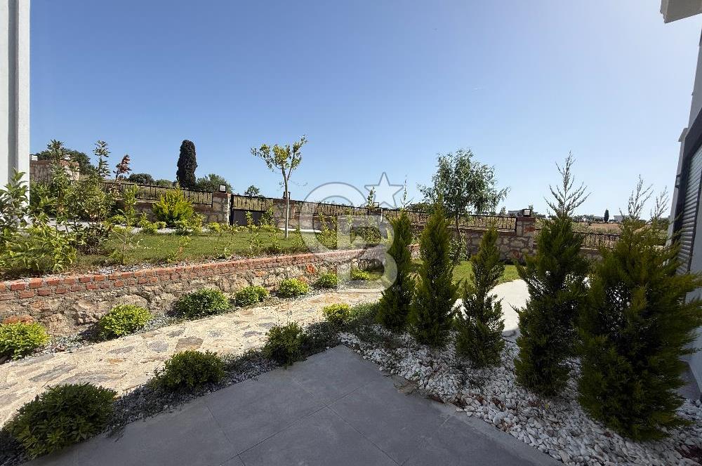 Didim Aykar sitesi yanında Havuzlu sitede 3+1 Dublex Villa