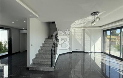 Didim Aykar sitesi yanında Havuzlu sitede 3+1 Dublex Villa