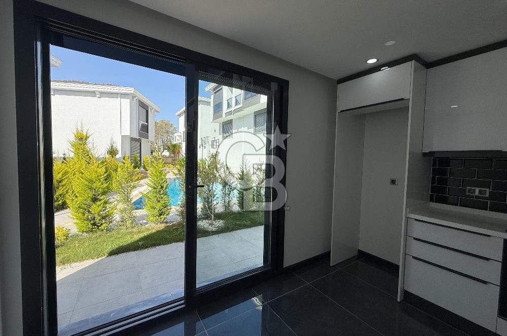 Didim Aykar sitesi yanında Havuzlu sitede 3+1 Dublex Villa