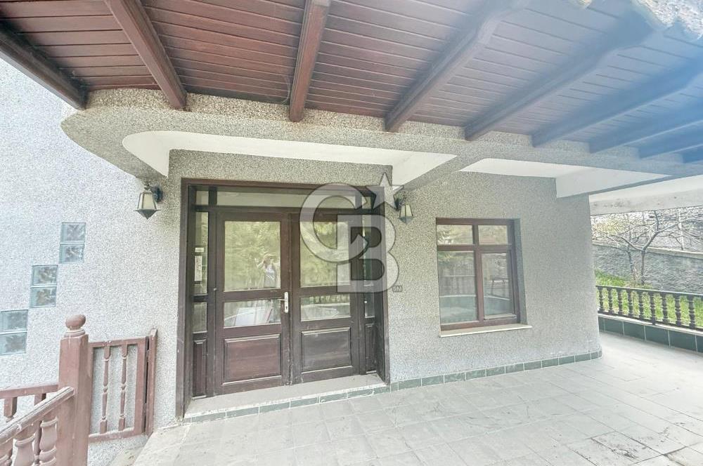 BAĞLUMDA ÇAMLARIN İÇİNDE DAİRE FiYATINA SATILIK HAVUZLU VİLLA