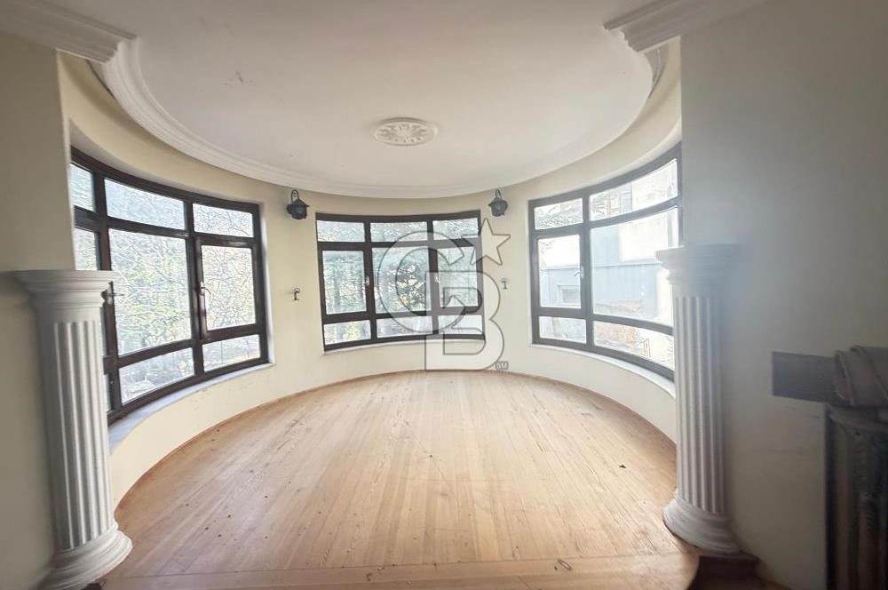 BAĞLUMDA ÇAMLARIN İÇİNDE DAİRE FiYATINA SATILIK HAVUZLU VİLLA