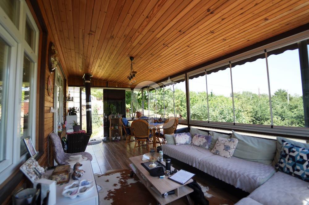 DAĞ YENİCE'DE İÇİNDE BAĞ EVİ BULUNAN SATILIK TARLA