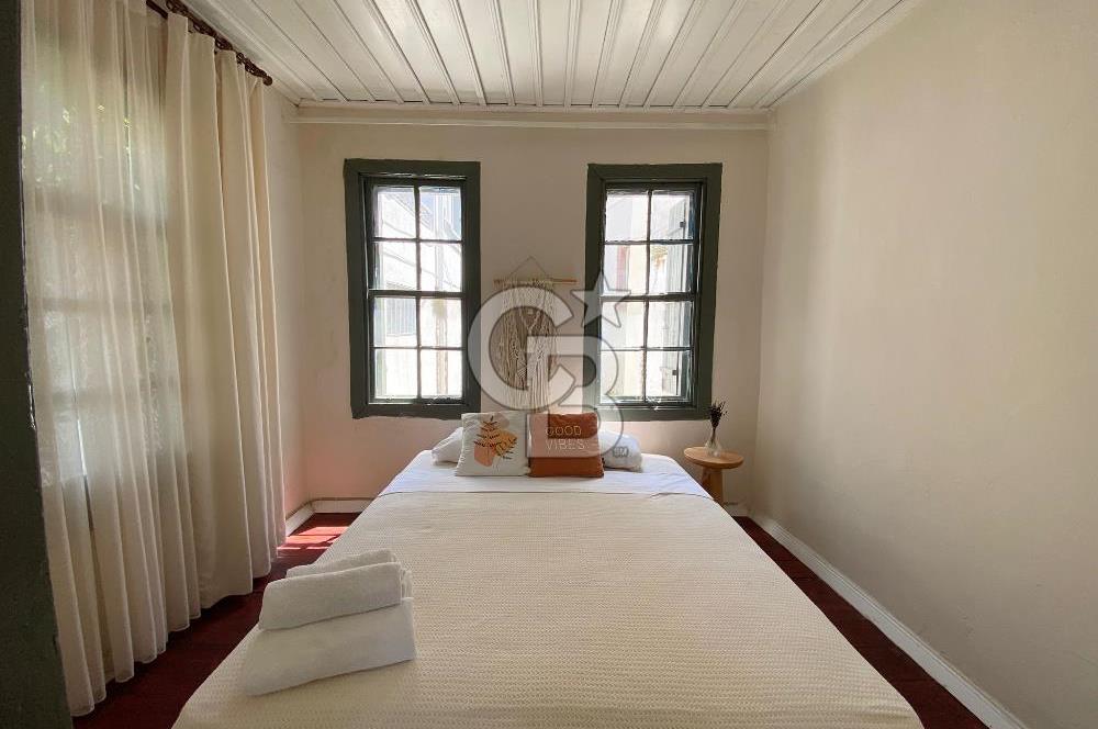 Ayvalık'ta Airbnb İçin Uygun 4+2 Satılık Rum Evi