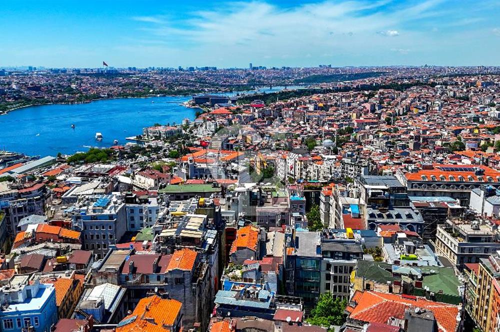 Taksim Beyoğlu Asmalımescit Şehbender Sok ta Satılık Tarihi Bina