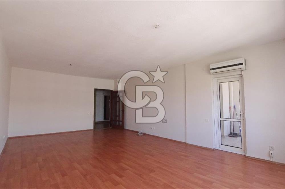 Mavişehir 1. Etap Selçuk 7 Sitesi Kiralık Büyük 2+1 135 M² Daire
