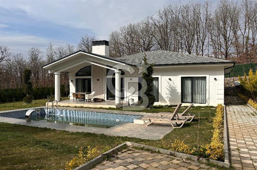 İstanbula 45 dk Gebze Kadıllı'da 3+1 Loft Havuzlu Villa