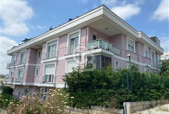 Büyükçekmece Cumhuriyet Mah.'de Site İçi Satılık 3+1 Dubleks Daire 
