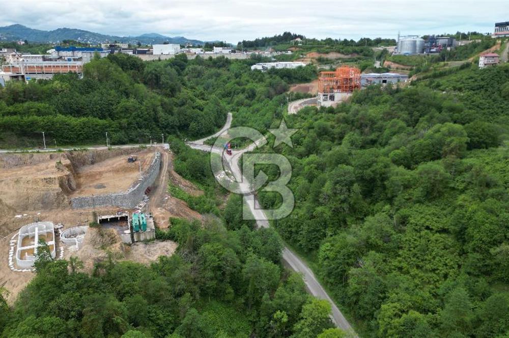 BEŞİKDÜZÜ OSB GİRİŞİ'NDE SATILIK FIRSAT ARSA