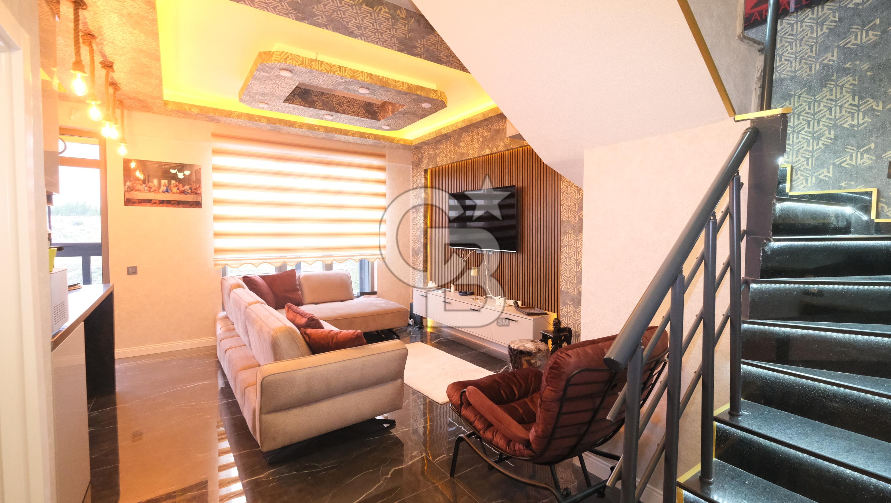 İNCEK'TE RESMİ KURUMLARA YAKIN SATILIK DAİRE