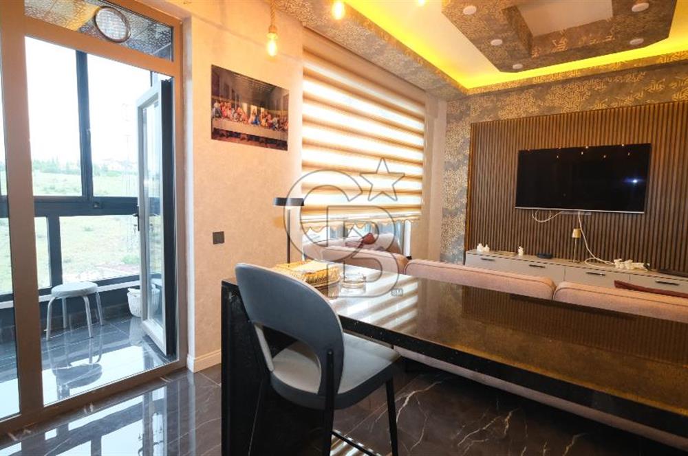 İNCEK'TE RESMİ KURUMLARA YAKIN SATILIK DAİRE