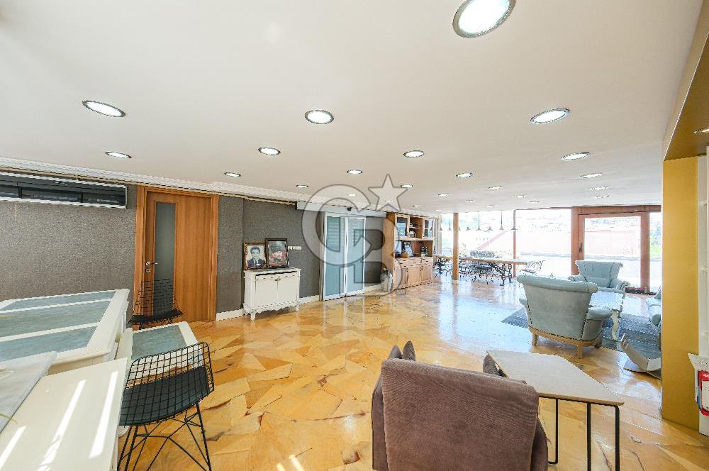 Beşiktaş En İşlek Caddesinde Deniz Manzaralı 2 Kat Kiralık Ofis