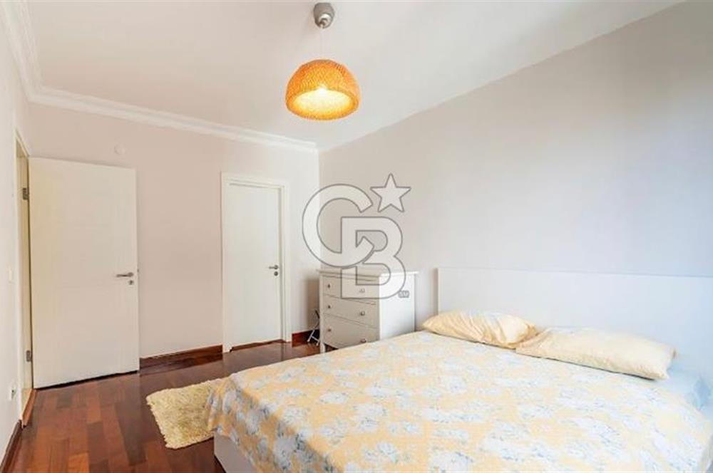 ERENKÖY MERKEZİ KONUMDA EŞYALI KİRALIK 3+1 DAİRE