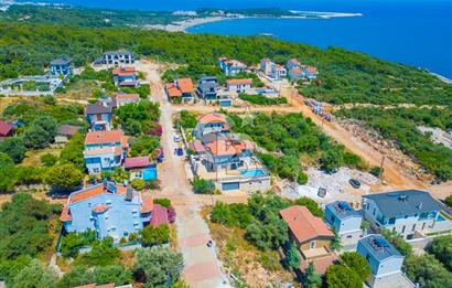 ANTALYA DEMRE KUMDAĞINDA DENİZ MANZARALI SATILIK LÜKS VİLLA