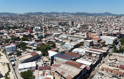 Karabağlar Sanayi de Komple Satılık Bina
