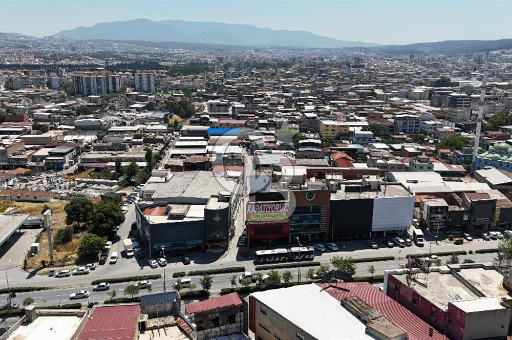 Karabağlar Sanayi de Komple Satılık Bina