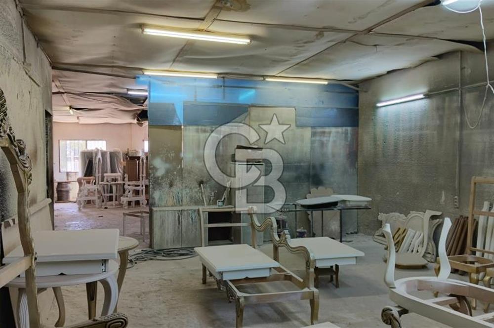 Karabağlar Sanayi de Komple Satılık Bina