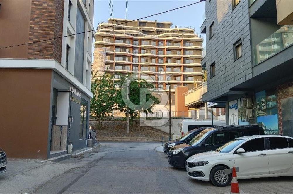 Çiğli, Anadolu Cad. üzerinde Merkezi Lokasyon 1+1 Satılık Daire