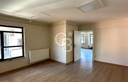 ÜSKÜDAR'DA TABELA DEĞERİ YÜKSEK SATILIK OFİS 
