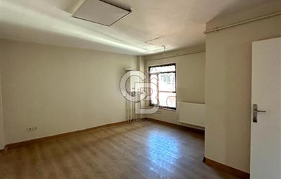 ÜSKÜDAR'DA TABELA DEĞERİ YÜKSEK SATILIK OFİS 