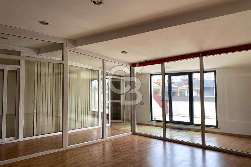 Çekmeköy Çavuşbaşı cad. 320 m2 Kiralık Ofis
