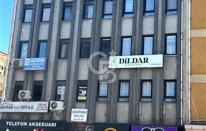 ÜSKÜDAR'DA TABELA DEĞERİ YÜKSEK SATILIK OFİS 