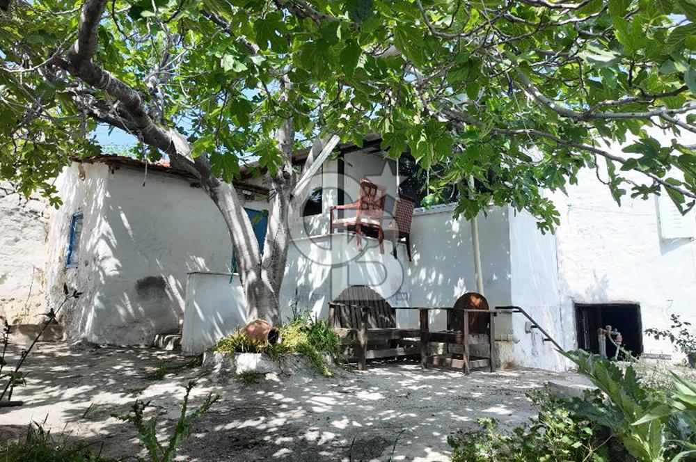 İzmir,Aliağa,Aşağışakran da 2+1 Satılık Müştemilatlı Müstakil Ev