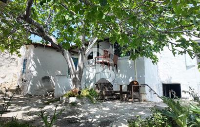 İzmir,Aliağa,Aşağışakran da 2+1 Satılık Müştemilatlı Müstakil Ev