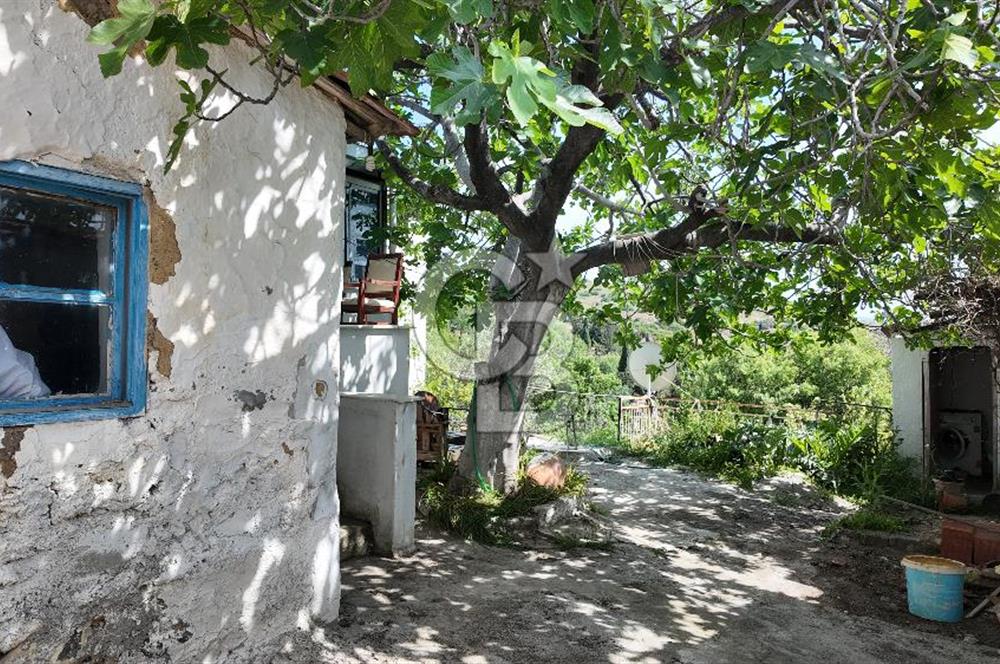 İzmir,Aliağa,Aşağışakran da 2+1 Satılık Müştemilatlı Müstakil Ev