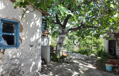 İzmir,Aliağa,Aşağışakran da 2+1 Satılık Müştemilatlı Müstakil Ev
