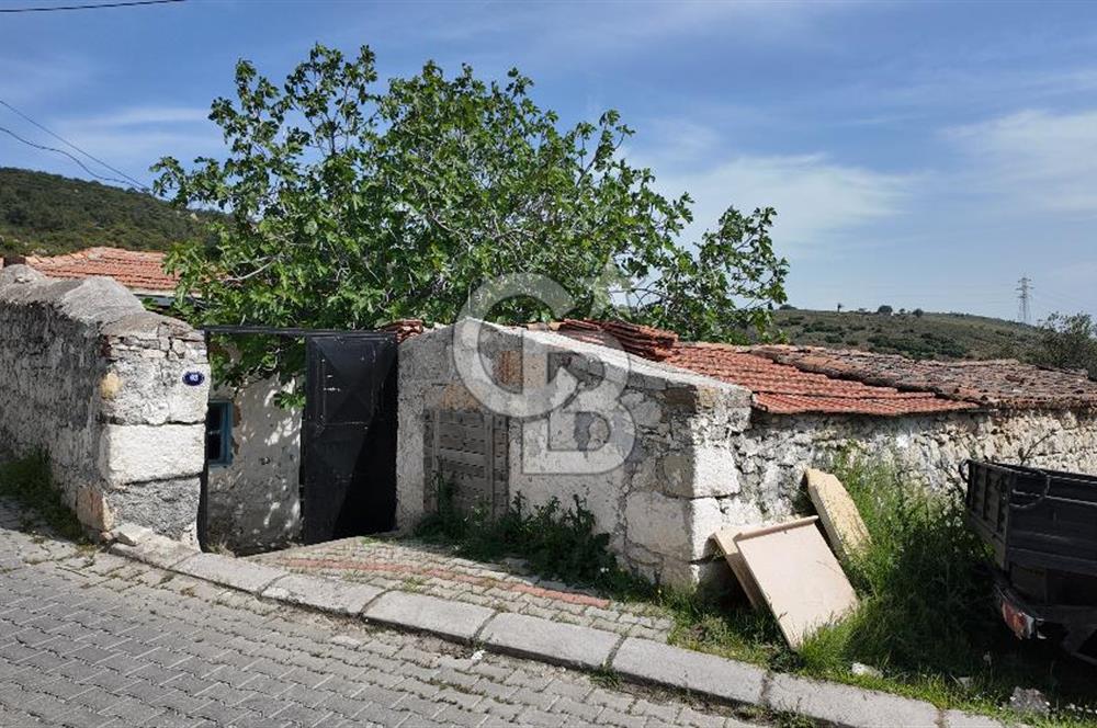İzmir,Aliağa,Aşağışakran da 2+1 Satılık Müştemilatlı Müstakil Ev
