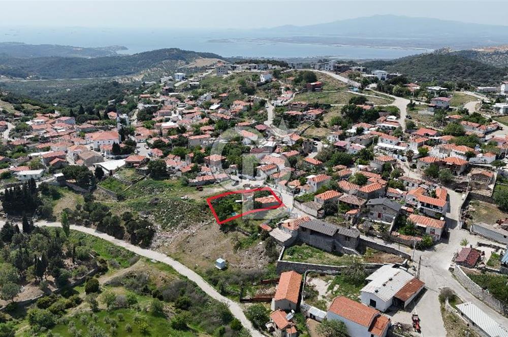 İzmir,Aliağa,Aşağışakran da 2+1 Satılık Müştemilatlı Müstakil Ev