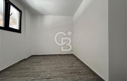 Küçükköy'de Havuzlu Sitede Satılık 2+1 Daireler
