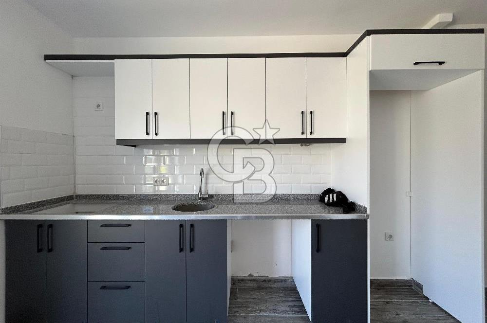 Küçükköy'de Havuzlu Sitede Satılık 2+1 Daireler