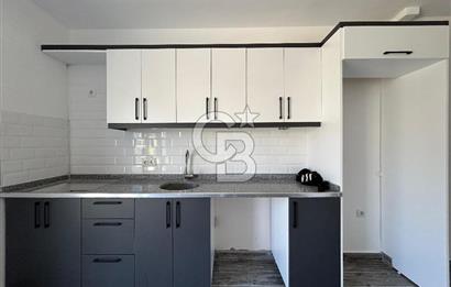 Küçükköy'de Havuzlu Sitede Satılık 2+1 Daireler