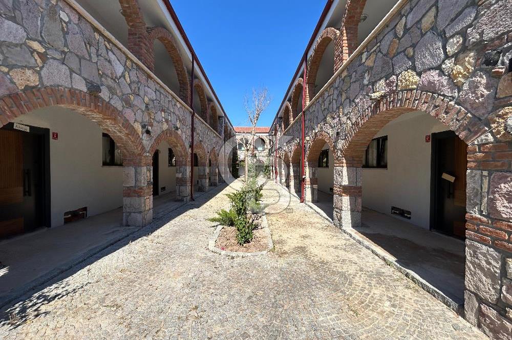 Küçükköy'de Havuzlu Sitede Satılık 2+1 Daireler