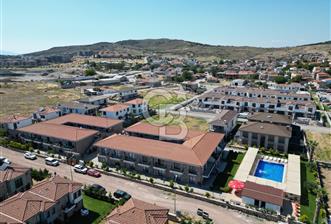 Küçükköy'de Havuzlu Sitede Satılık 2+1 Daireler