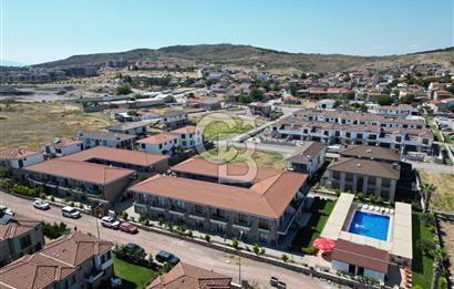Küçükköy'de Havuzlu Sitede Satılık 2+1 Daireler