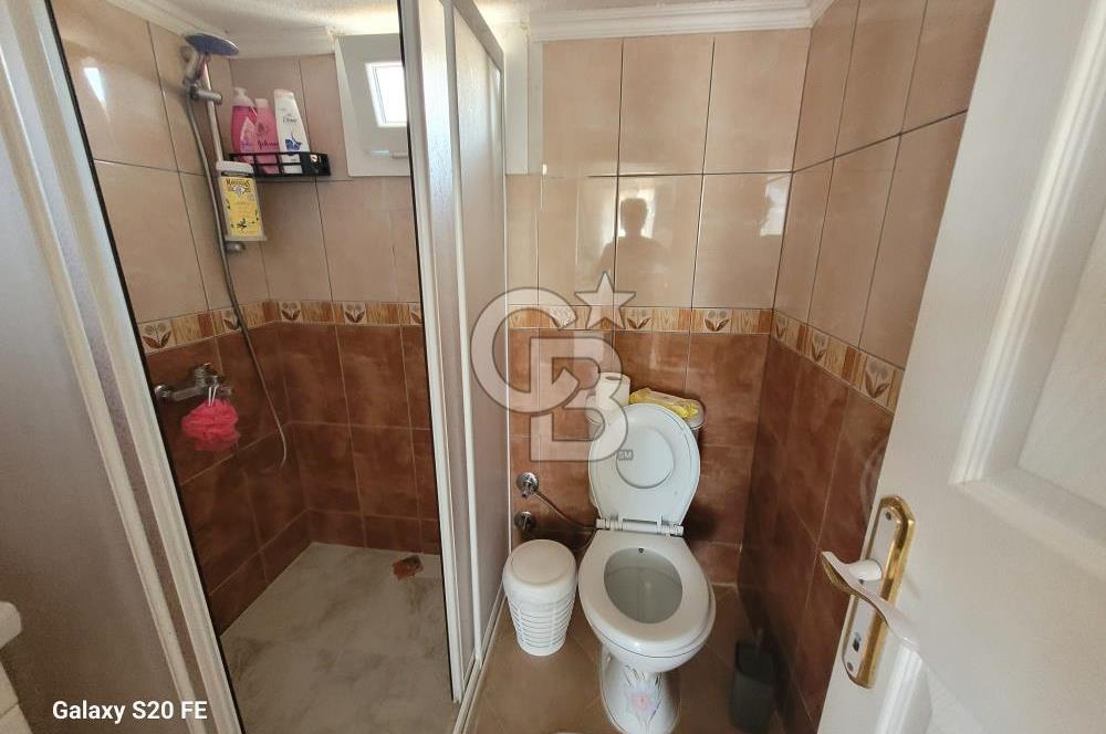 YENİ FOÇA'DA DENİZ MANZARALI MÜSTAKİL 4+2 HAVUZLU TRİPLEKS MÜSTAKİL VİLLA