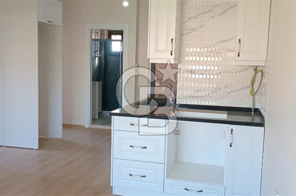 CB iYA'DAN YENİ FOÇA MERKEZDE LÜKS 2+1 KİRALIK DAİRE