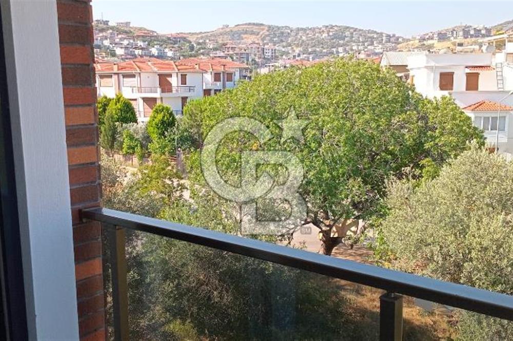 CB iYA'DAN YENİ FOÇA MERKEZDE LÜKS 2+1 KİRALIK DAİRE